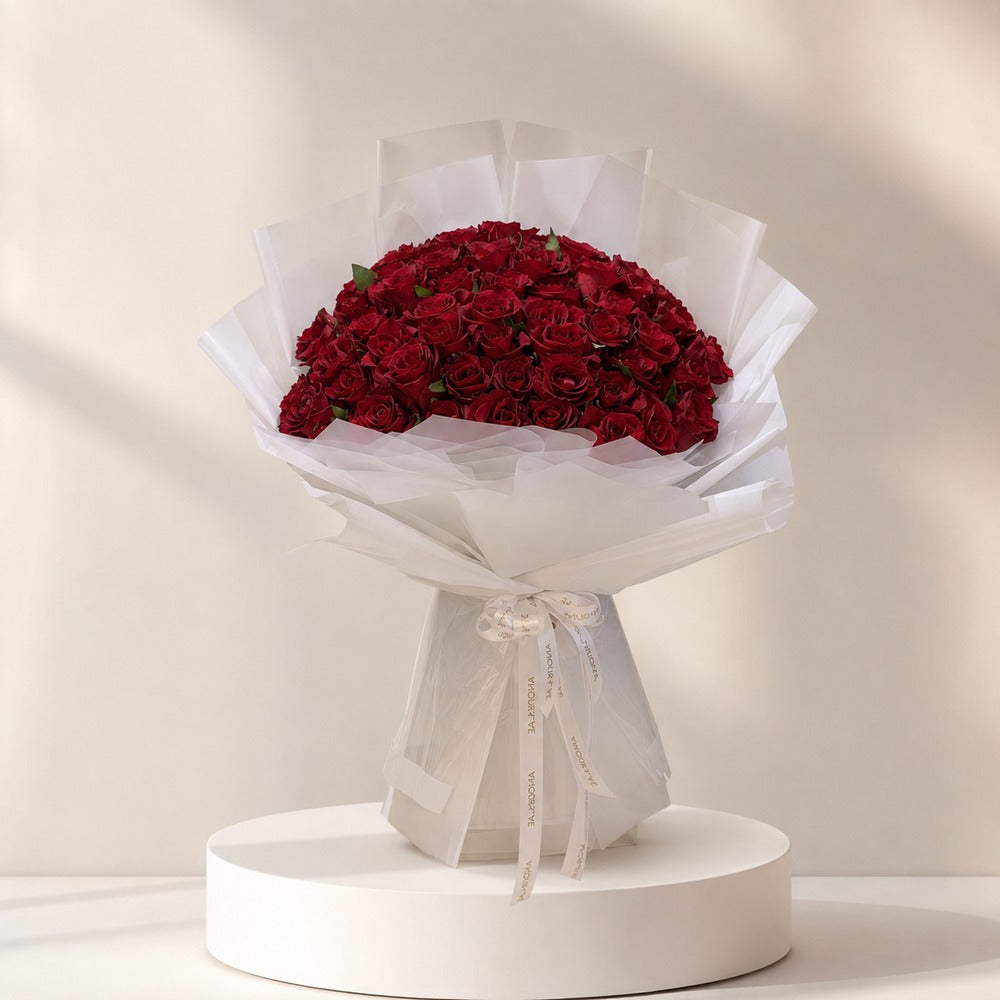 Grand Scarlet Red Rose Bouquet